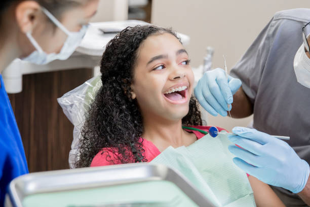 Best Emergency Gum Treatment in Cypress Quarters, FL