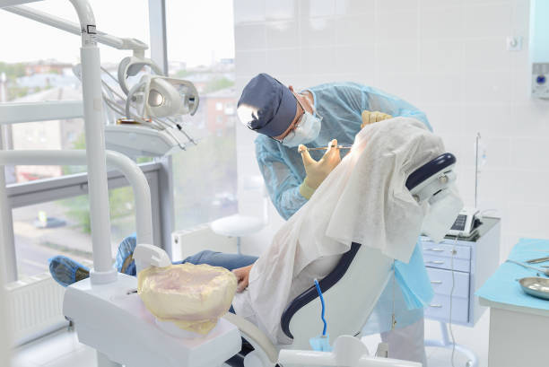 Best Emergency Tooth Extraction in Cypress Quarters, FL